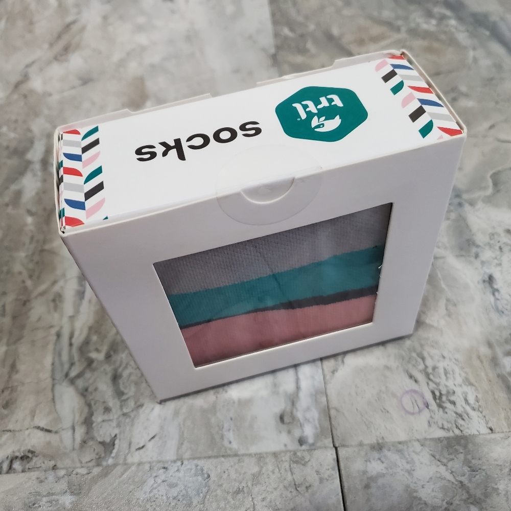 NWT TRTL Compression Socks